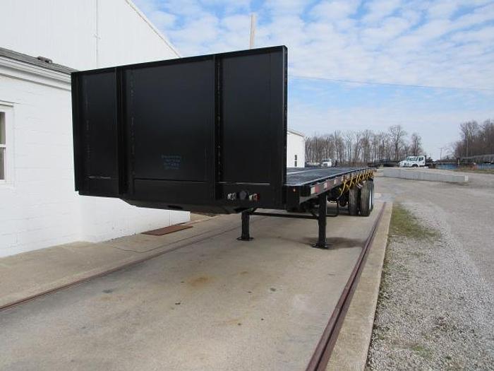 Used 2016 Great Dane Trailers 36' 6" X 102" Flatbed Moffett Trailer