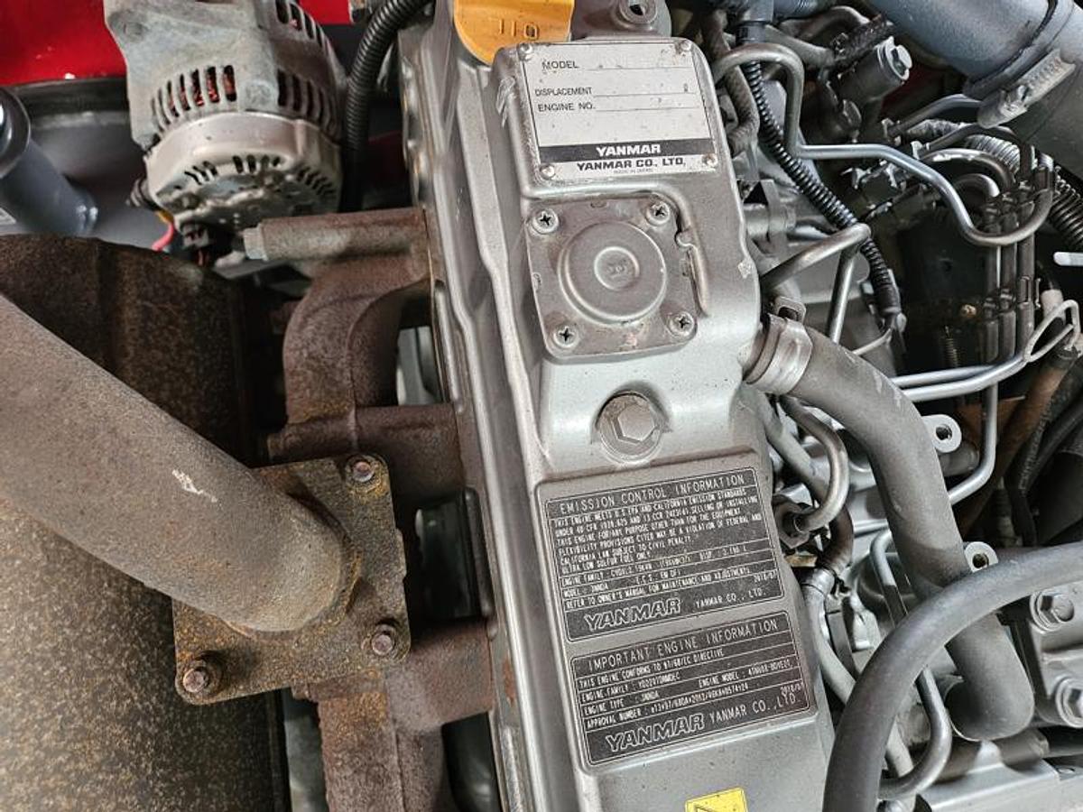 Used 2018 LOADMAC 825  2 Way Forklift w/Extended Reach