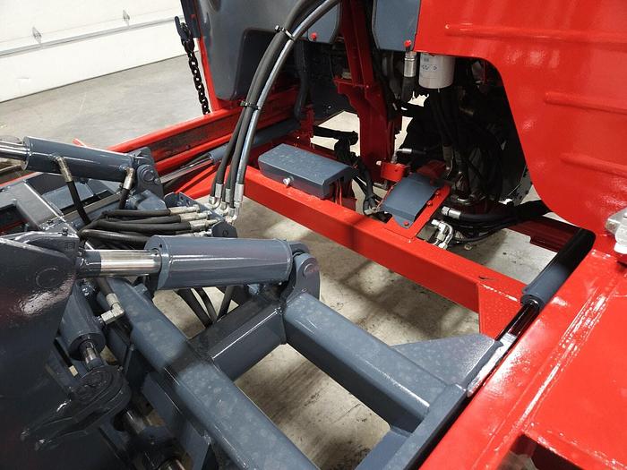 Used 2014 Moffett M55