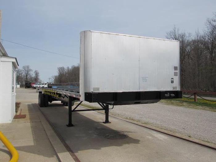 Used 2015 Great Dane Trailers 48' X 102" Flatbed Moffett Trailer