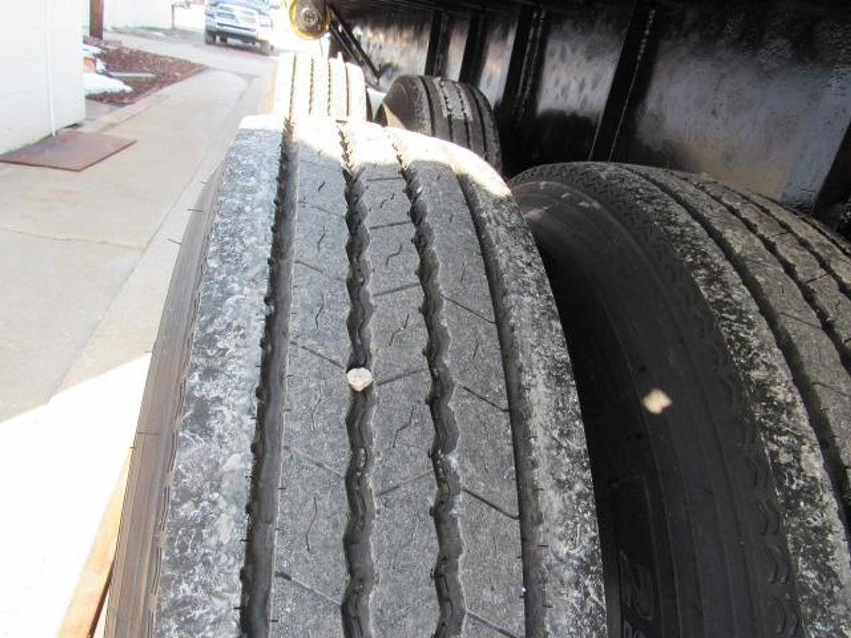 Used 2013 Utility 45' X 102 Princeton/Moffett Trailer