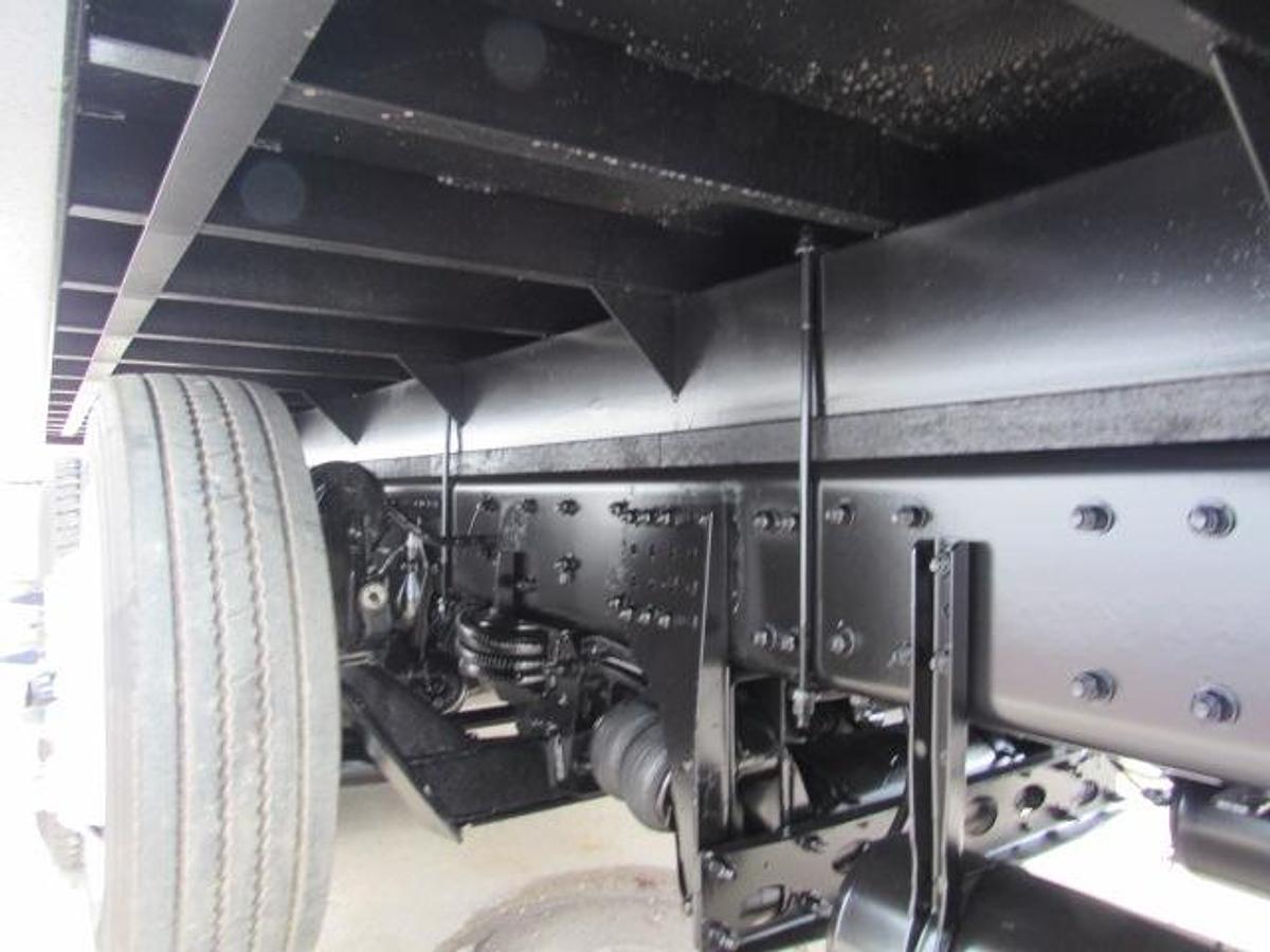 Used 2022 Freightliner M2 106