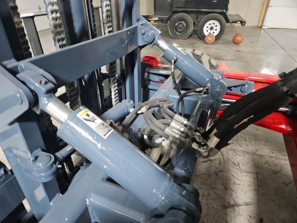 Used 2016 Moffett M8 55.3