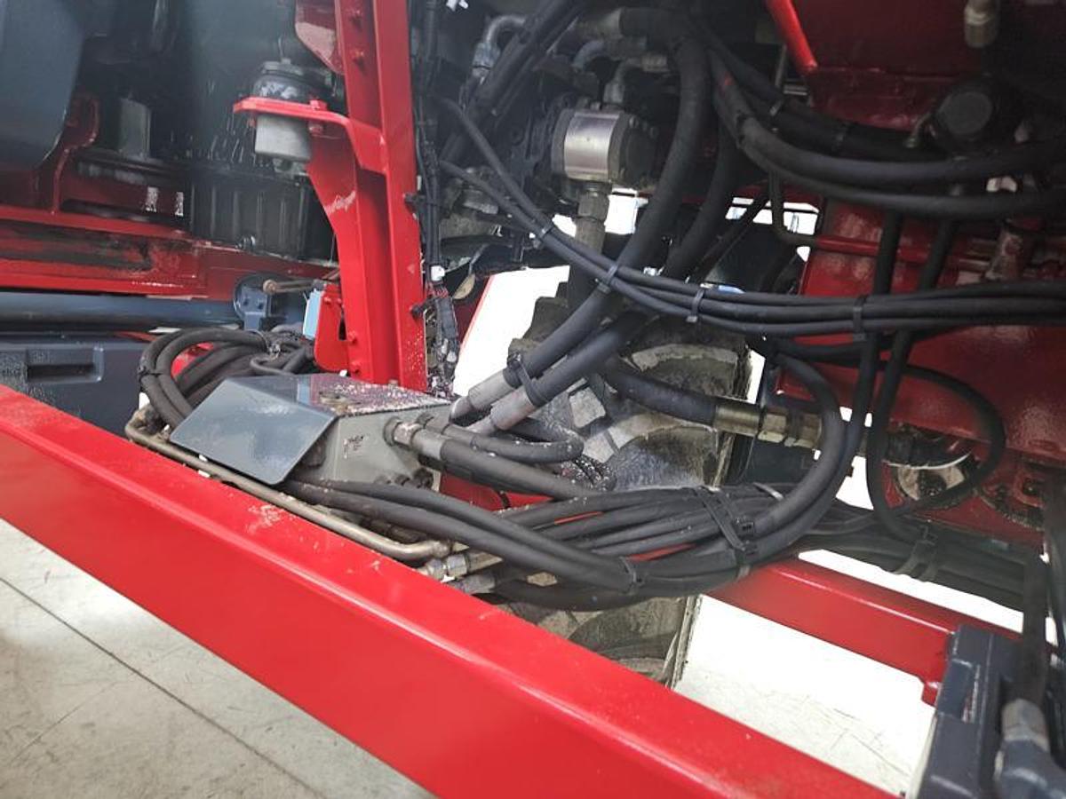 Used 2019 Moffett M8 55.4 4 Way