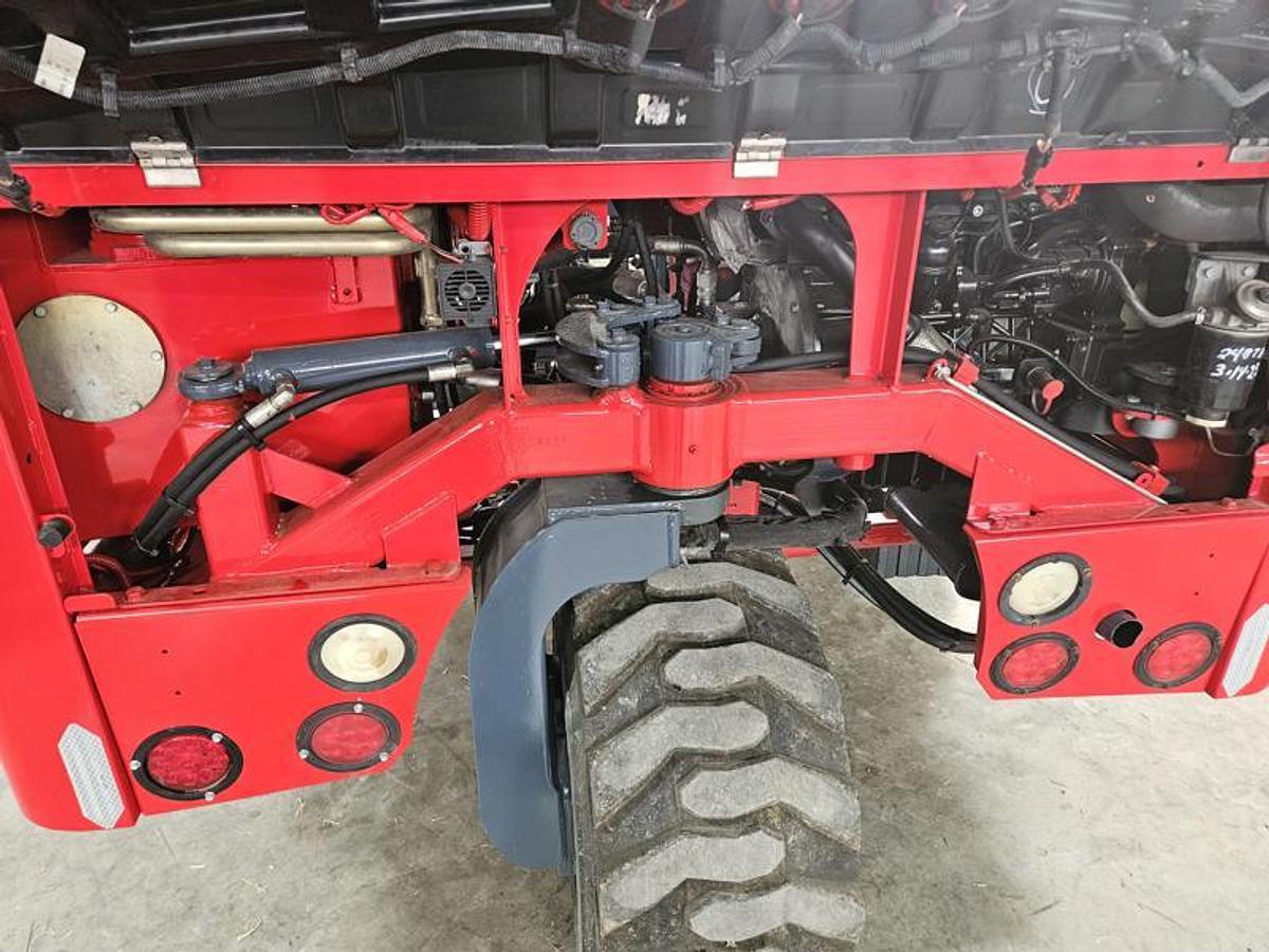 Used 2015 Moffett M8 55.3
