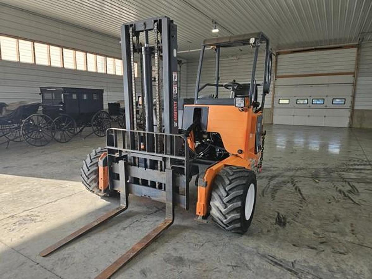 Used 2016 Moffett M8 55.3