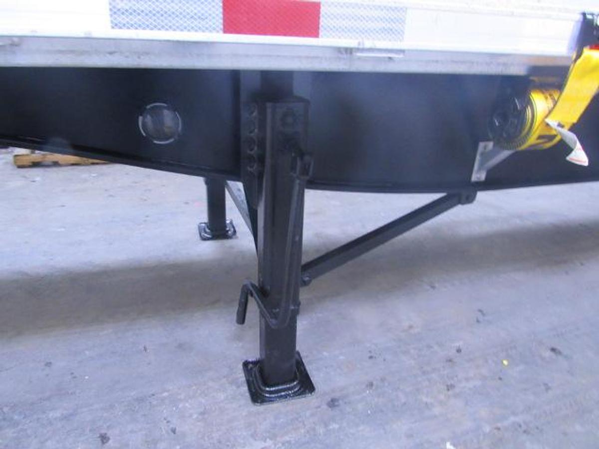 Used 2015 Utility  48' X 102 Alum Combo Princeton/Moffett Trailer