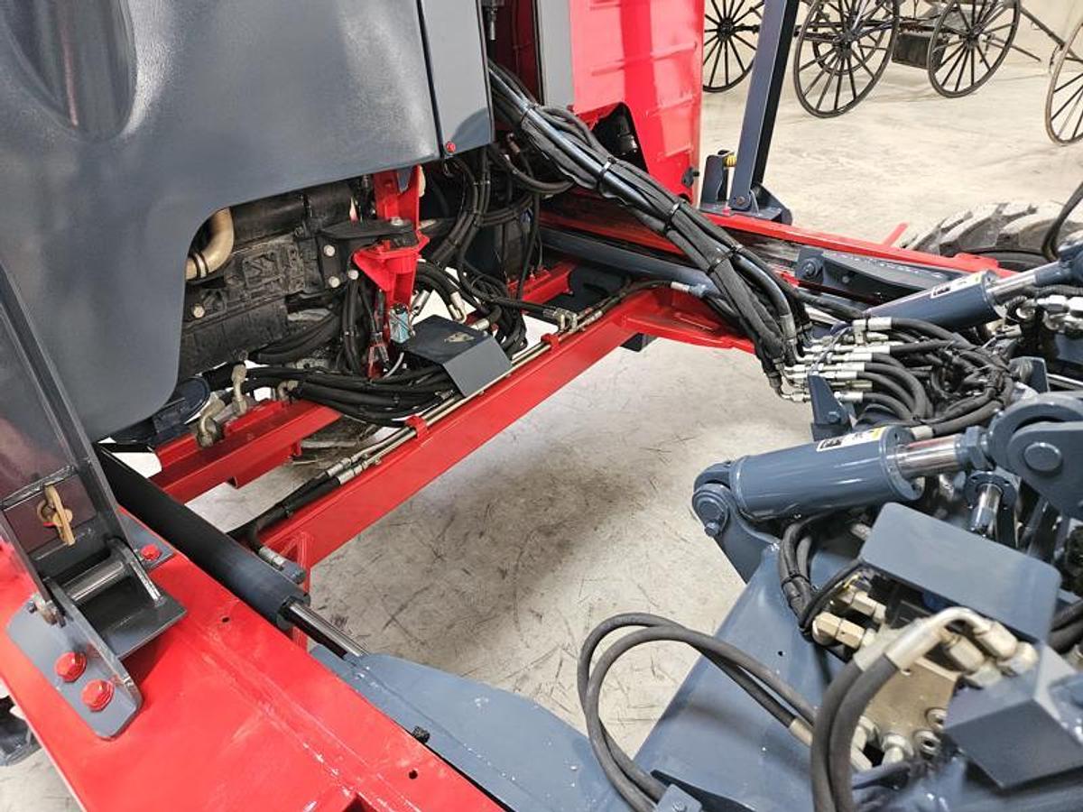 Used 2019  Moffett M5 50.4PNX  4 Way