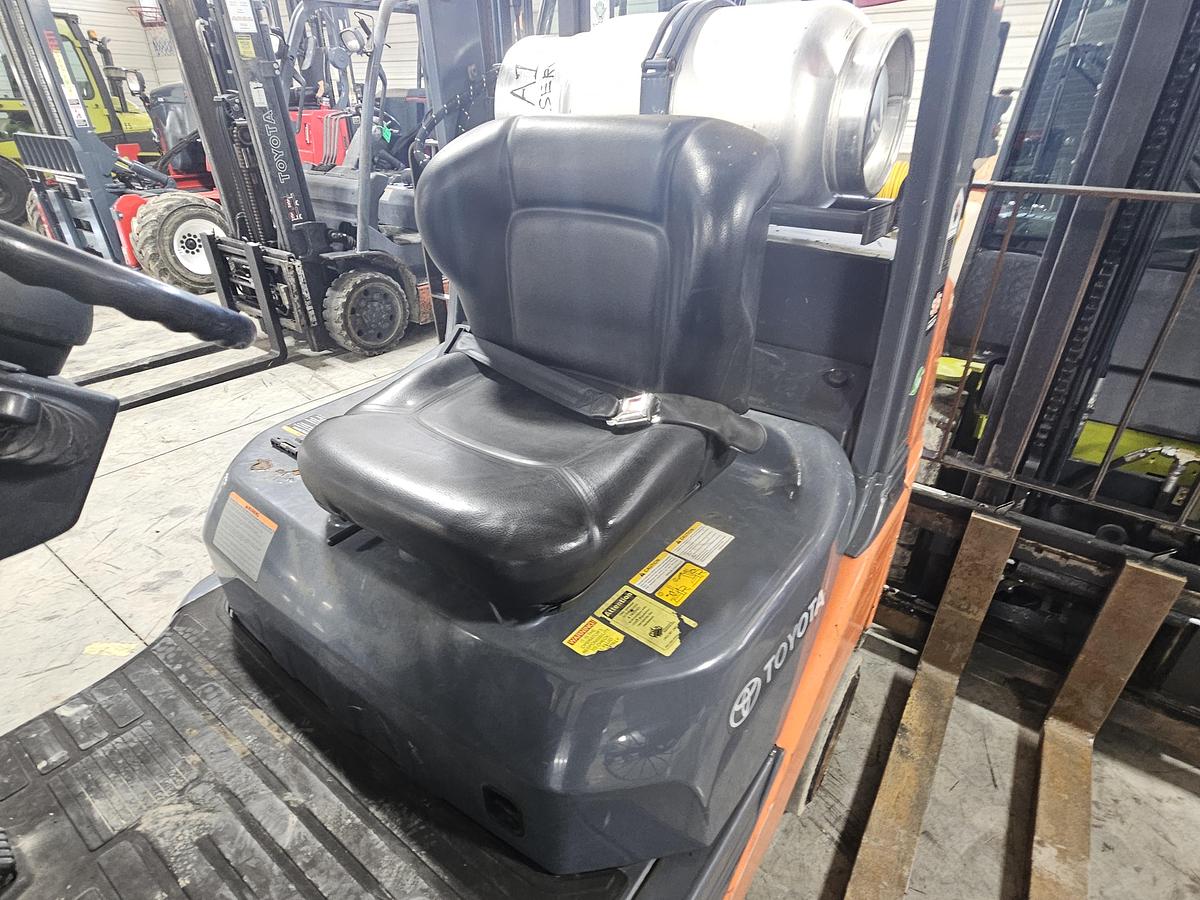 Used 2016 Toyota Industrial Equipment 8FGCU25