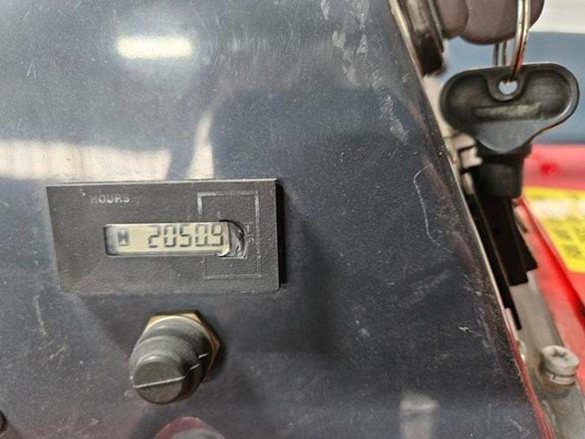 Used 2013 Moffett M70