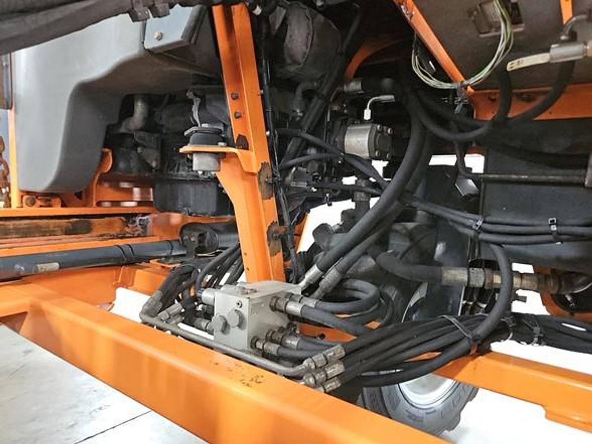 Used 2018 Moffett M8 55.3NX