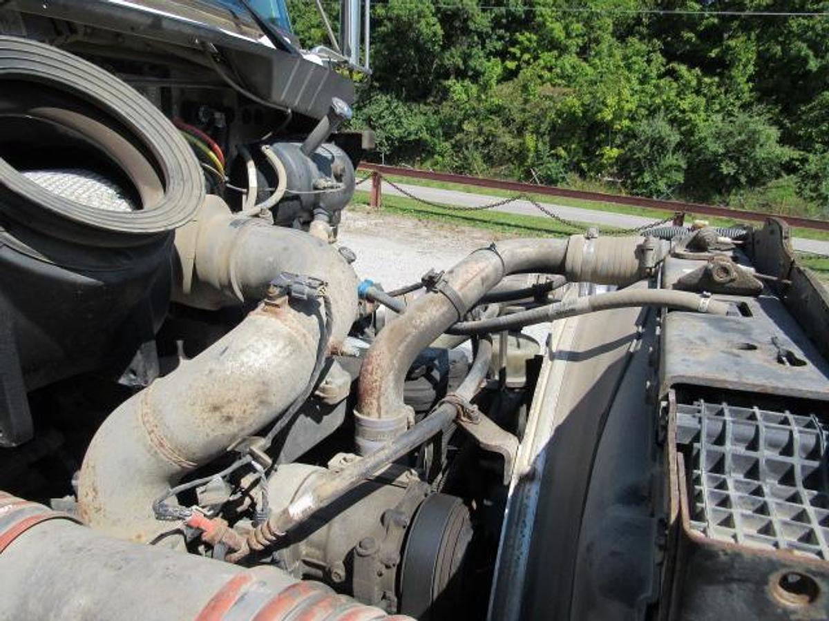 Used 2021 Kenworth T370 Flatbed Truck