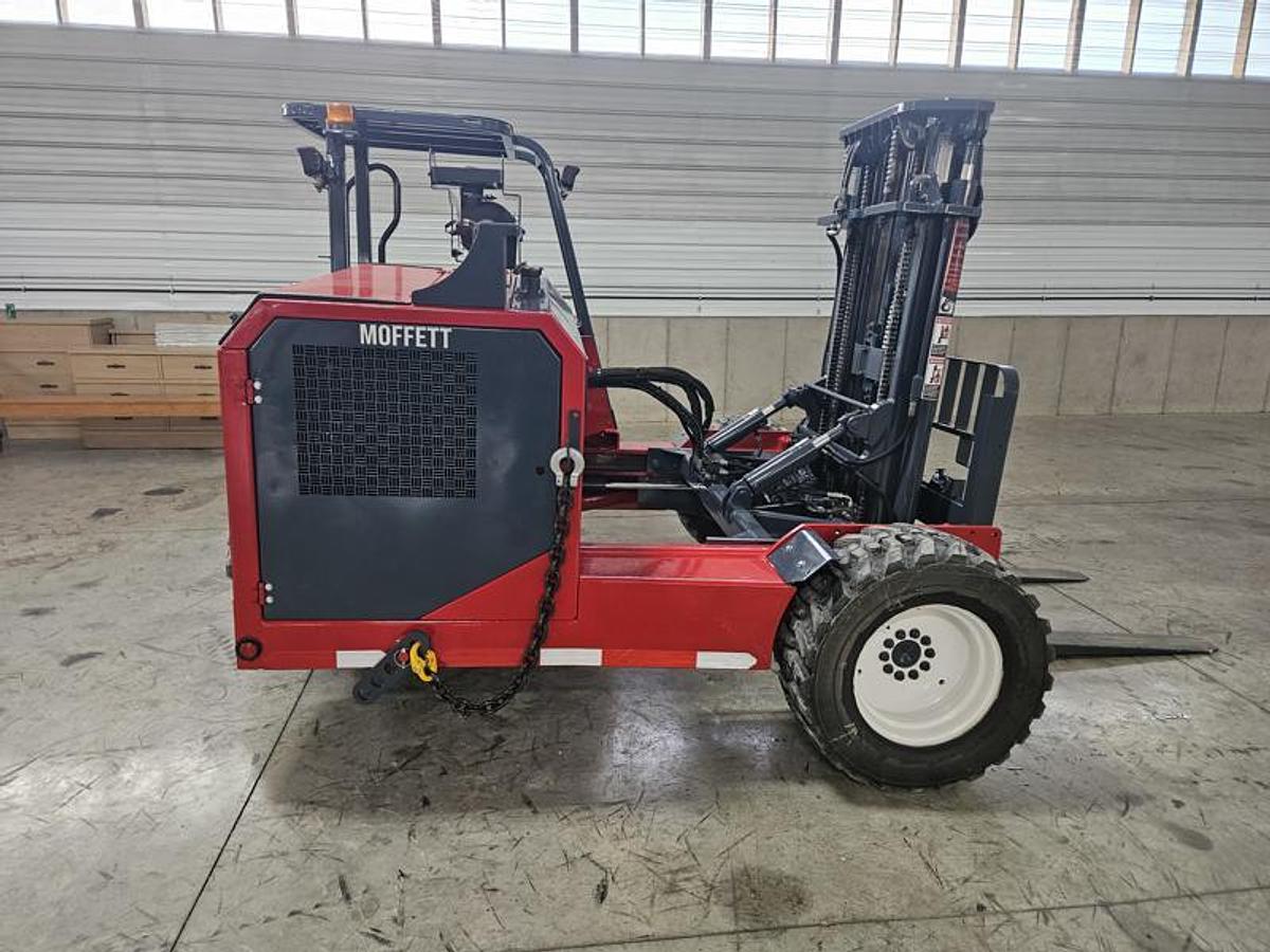 Used 2015 Moffett M8 55.3LP