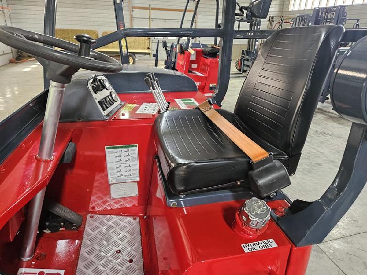 Used 2015 Moffett M8 55.3