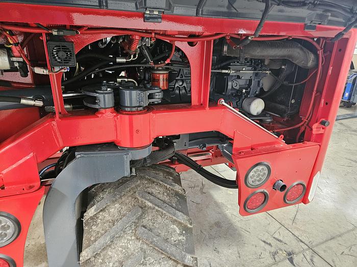 Used 2014 Moffett M55