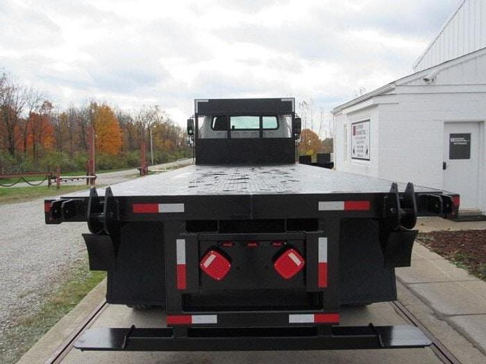 Used 2017 Freightliner M2 106