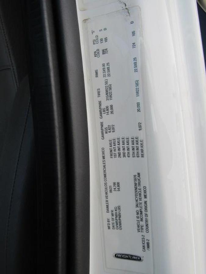 Used 2022 Freightliner M2 106