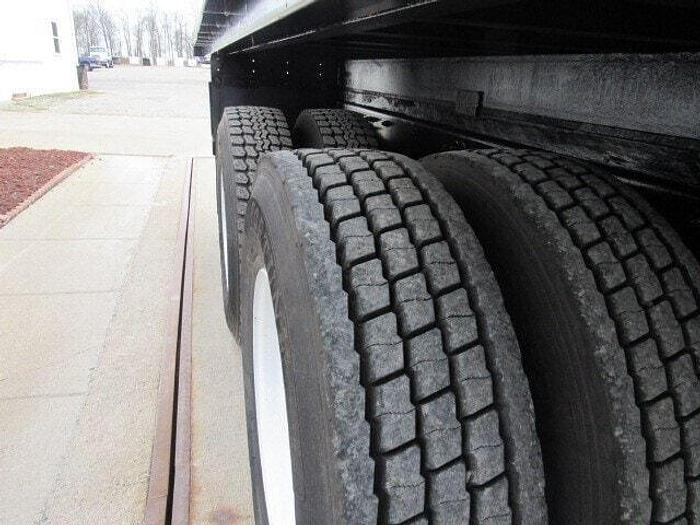 Used 2016 Freightliner M2 106