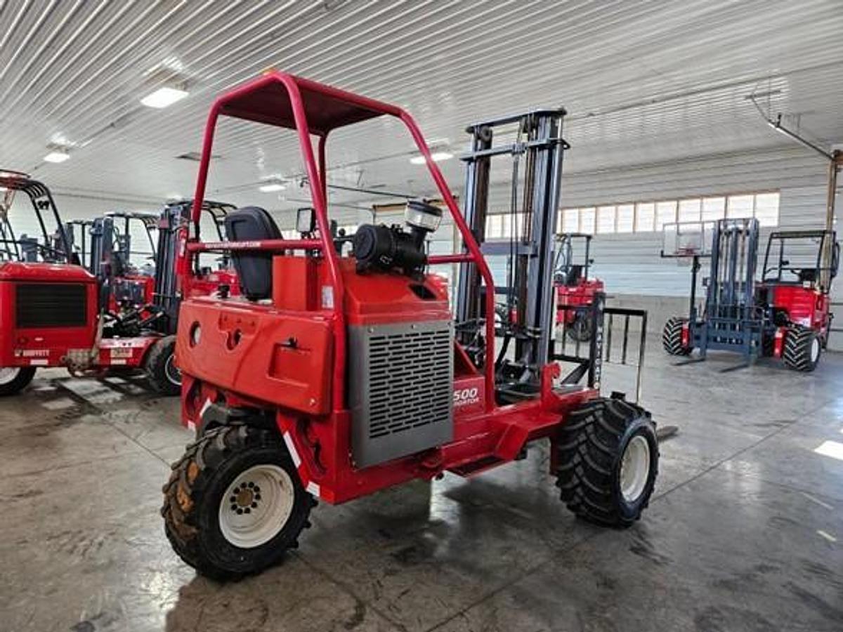 Used 2017 Navigator RT-5500 Truck Mounted Forklift