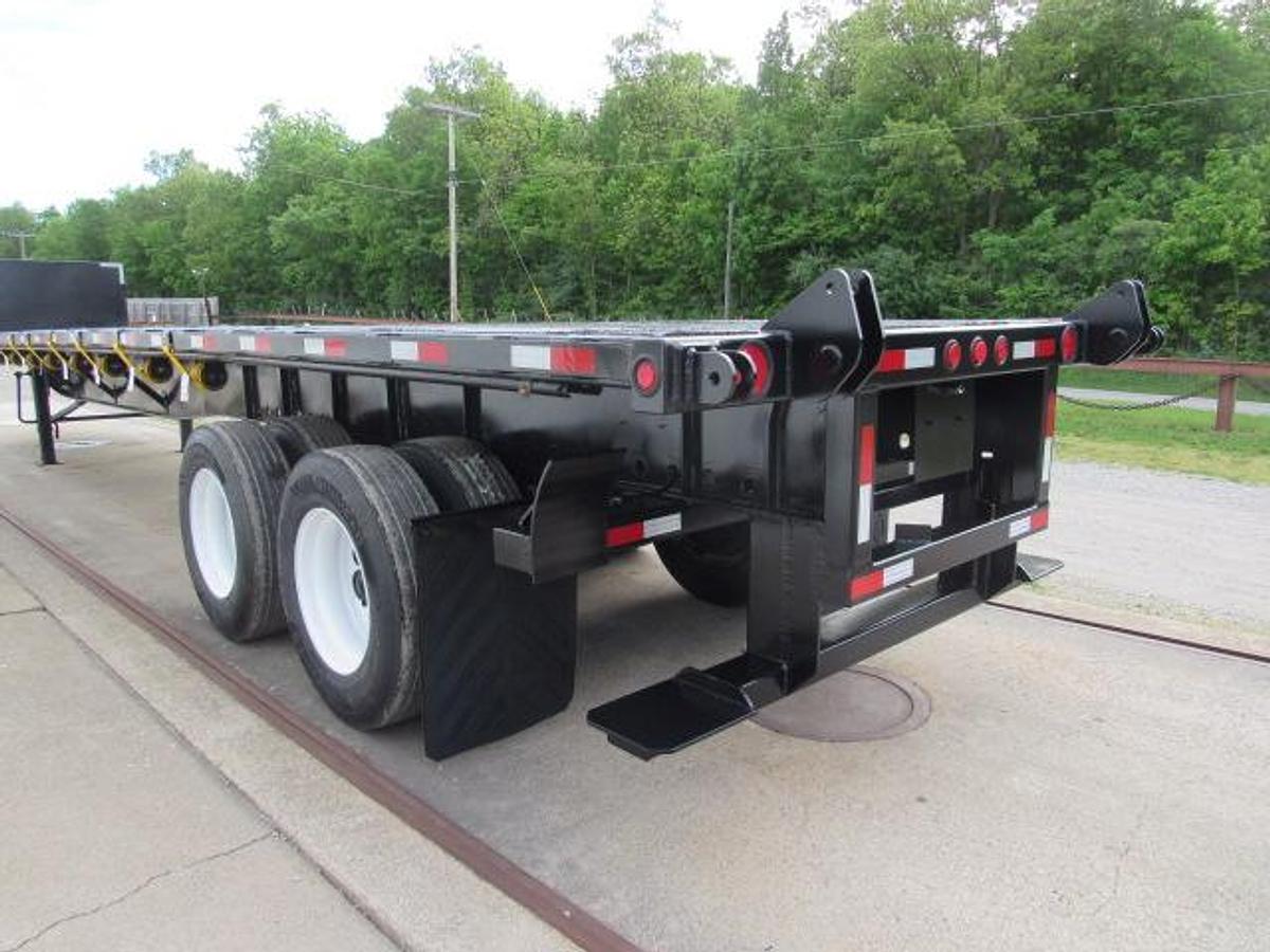 Used 2018 Utility 45' X 102 Princeton/Moffett Trailer