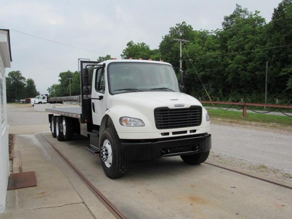 Used 2021 Freightliner M2 106