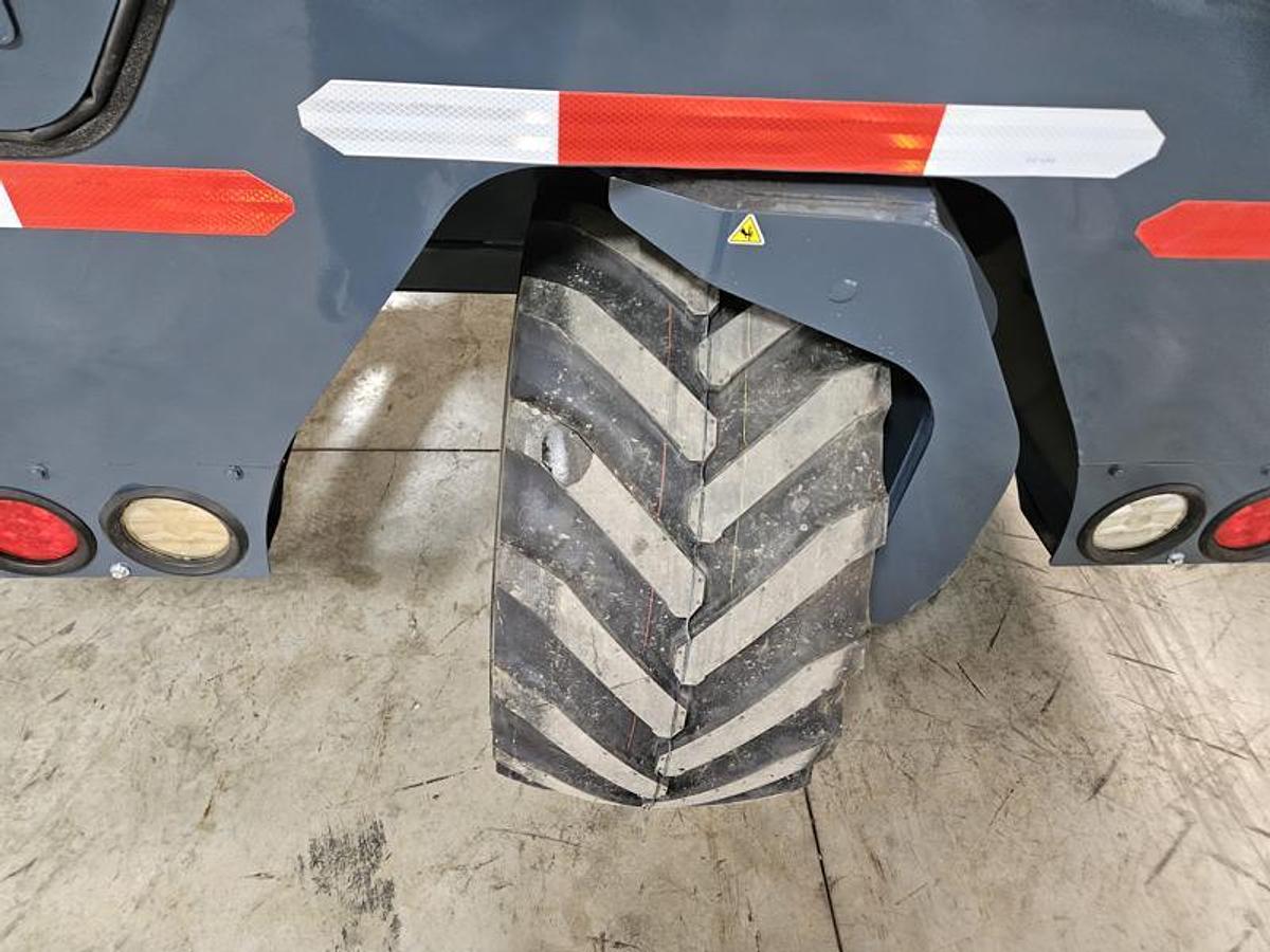 Used 2018 LOADMAC 825  2 Way Forklift w/Extended Reach