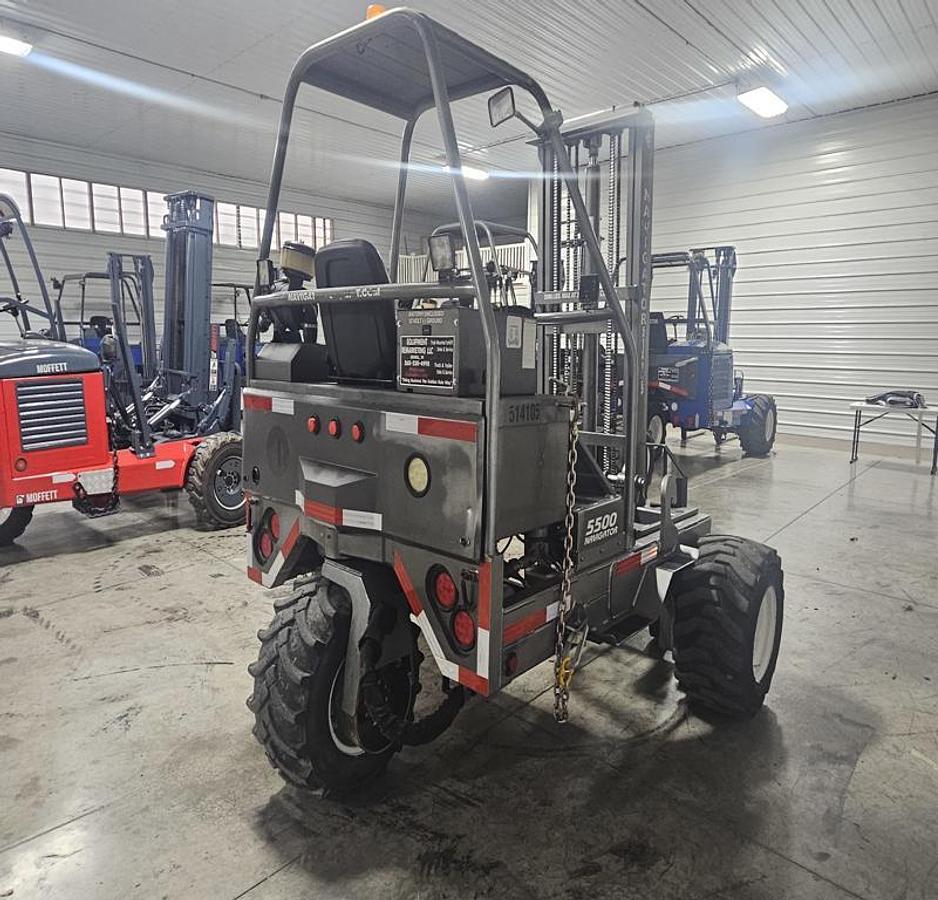Used 2015 Navigator RT-5500 Truck Mounted Forklift