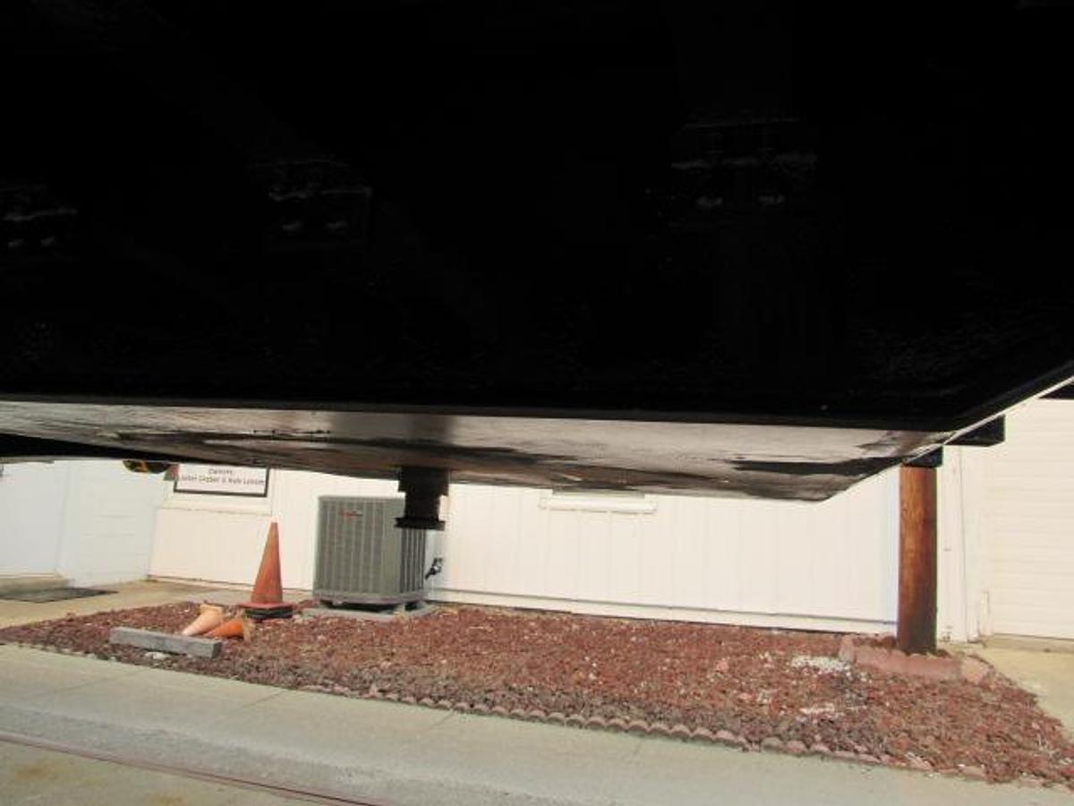 Used 2015 Great Dane Trailers  36' 6" X 102" Flatbed Moffett Trailer