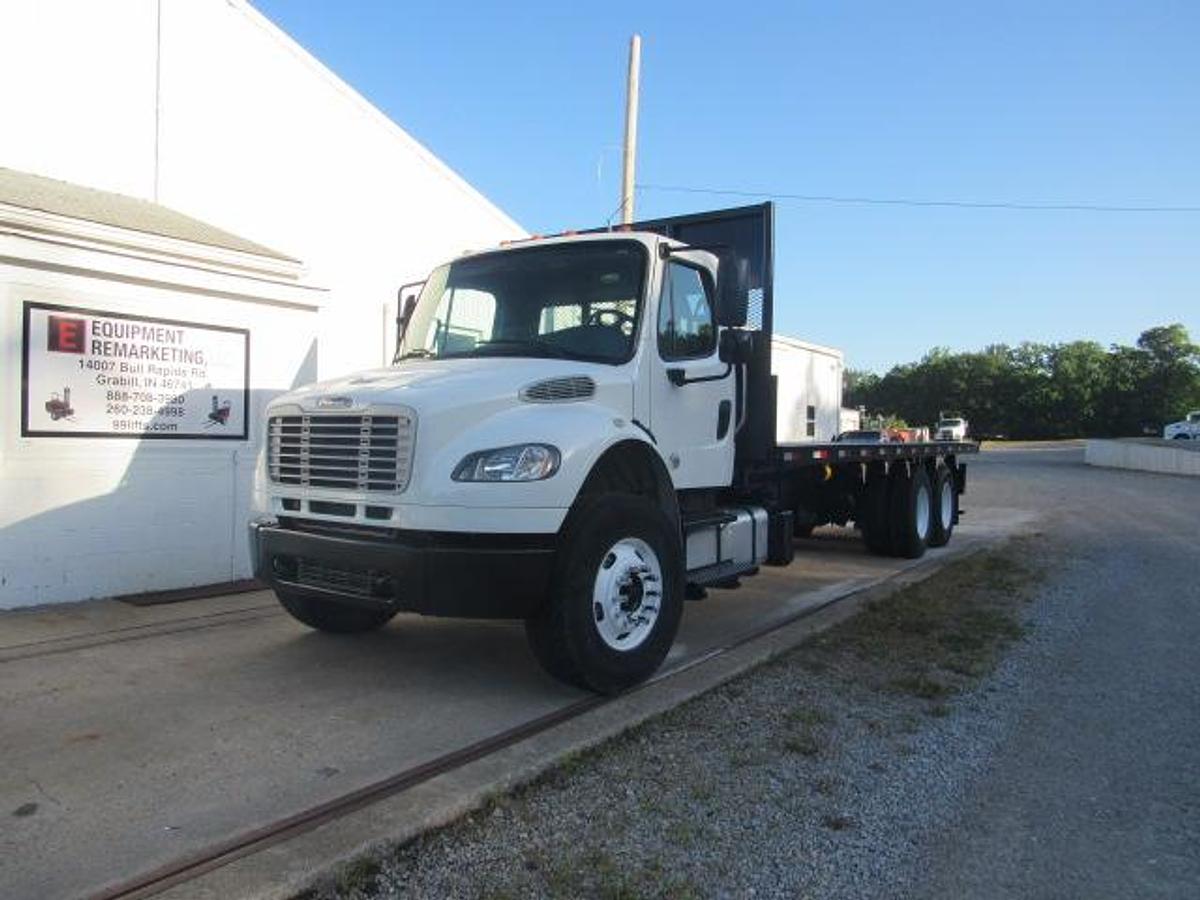 Used 2018 Freightliner M2 106