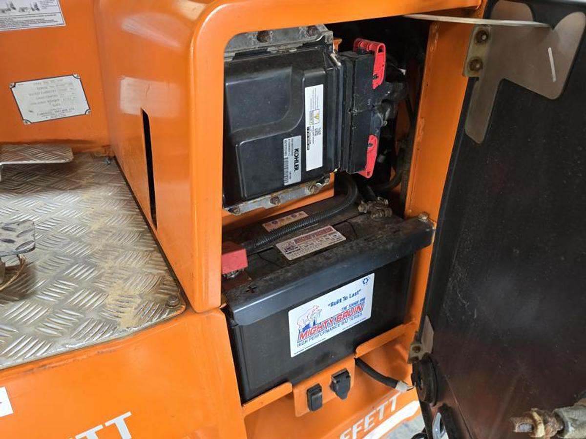 Used 2016 Moffett M8 55.3