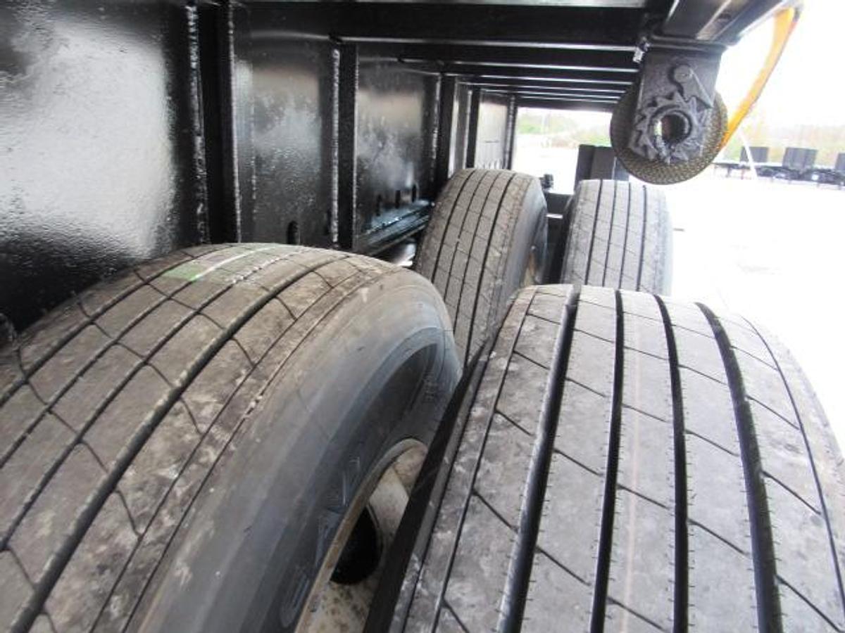 Used 2015 Utility 45' X 102 Alum Combo Princeton/Moffett Trailer