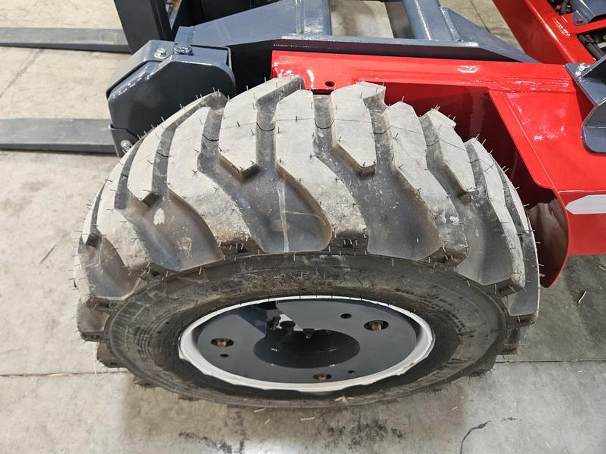 Used 2014 Moffett M55P with Extended Reach