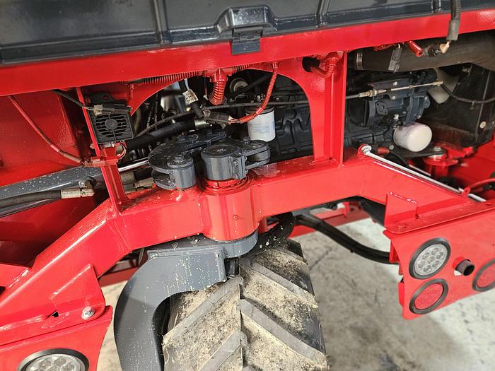 Used 2014 Moffett M55