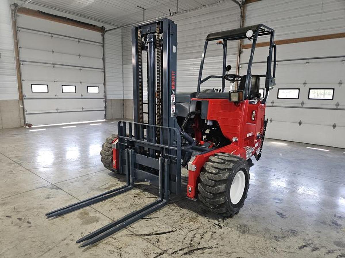 Used 2014 Moffett M55