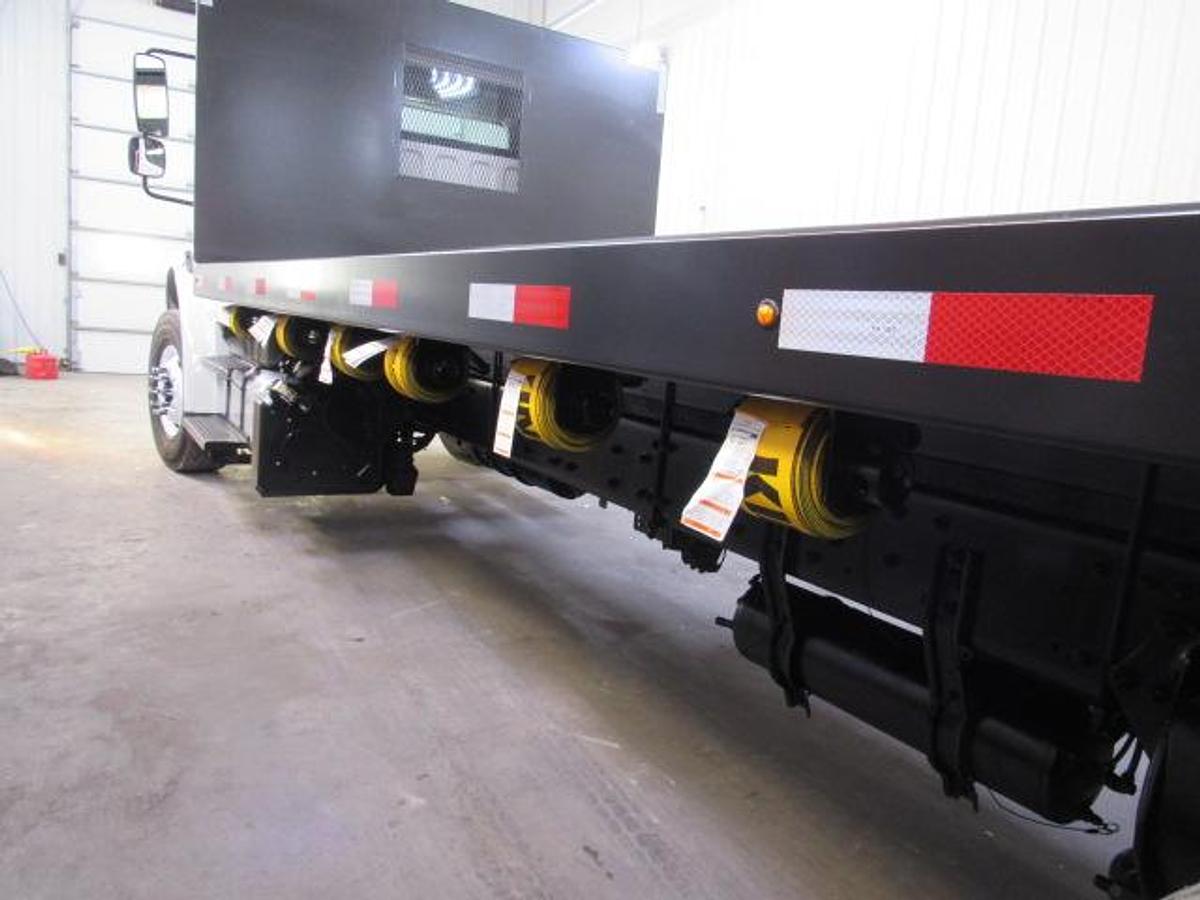 Used 2020 Freightliner M2 106