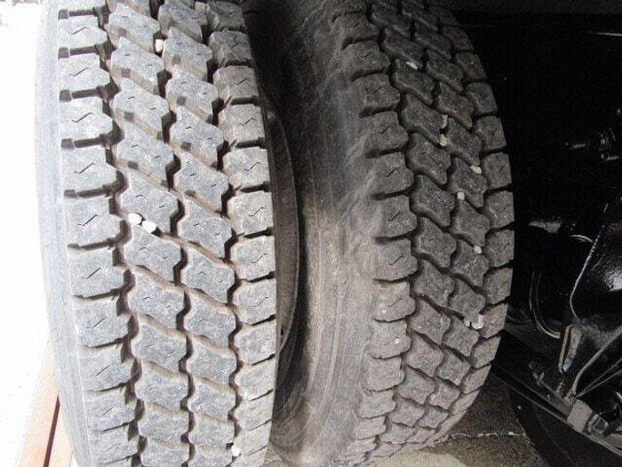 Used 2014 International DuraStar 4400