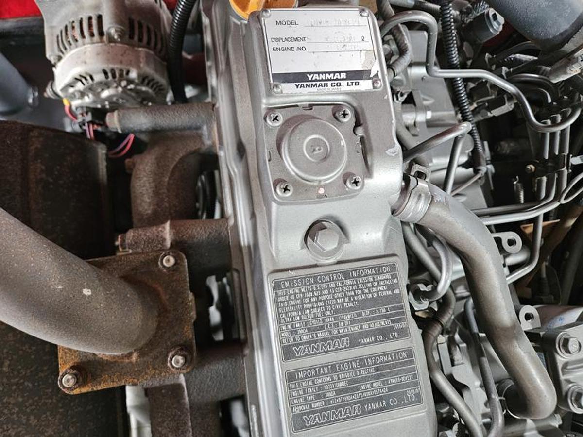 Used 2018 LOADMAC 825.4   4 Way Forklift w/Extended Reach