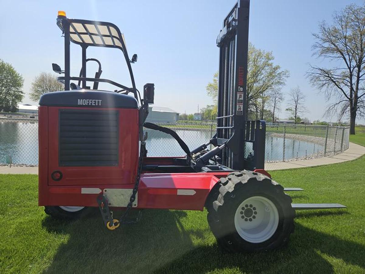 Used 2014 Moffett M70