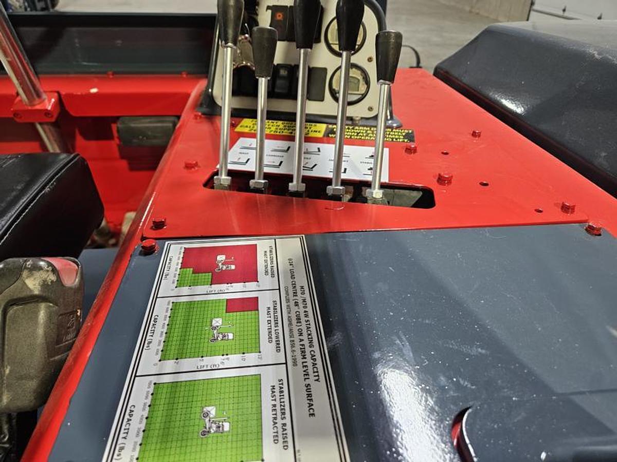 Used 2018 Moffett M8 70.3