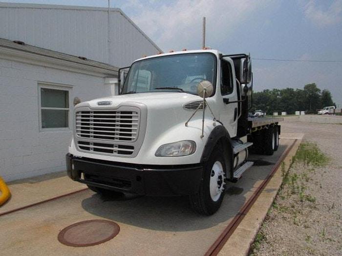 Used 2017 Freightliner M2 106
