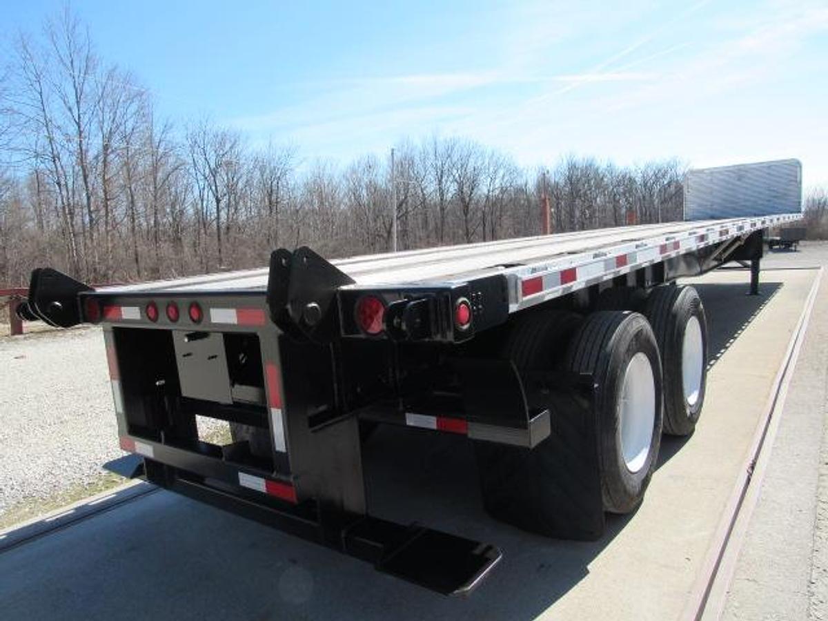 Used 2016 Utility 48' X 102 Alum Combo Princeton/Moffett Trailer