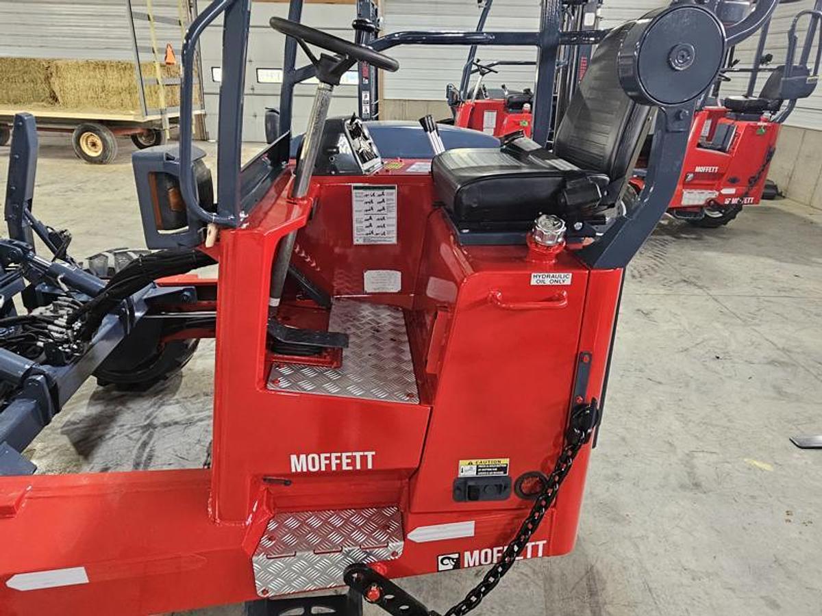 Used 2014  Moffett M 55.4  4 Way