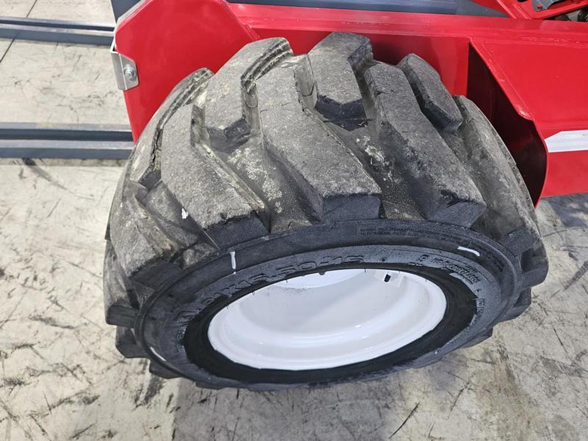 Used 2014 Moffett M55
