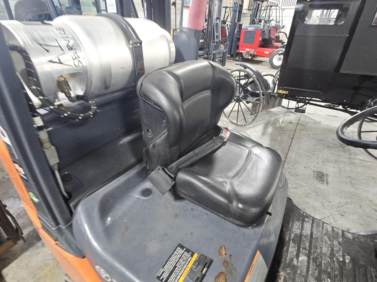 Used 2016 Toyota Industrial Equipment 8FGCU25