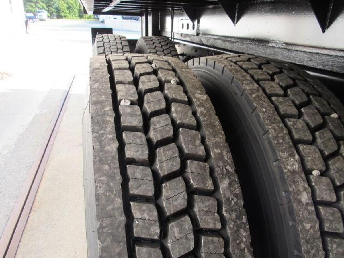 Used 2021 Kenworth T370 Flatbed Truck