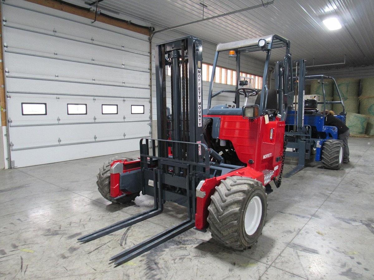 Used 2014 Moffett M55