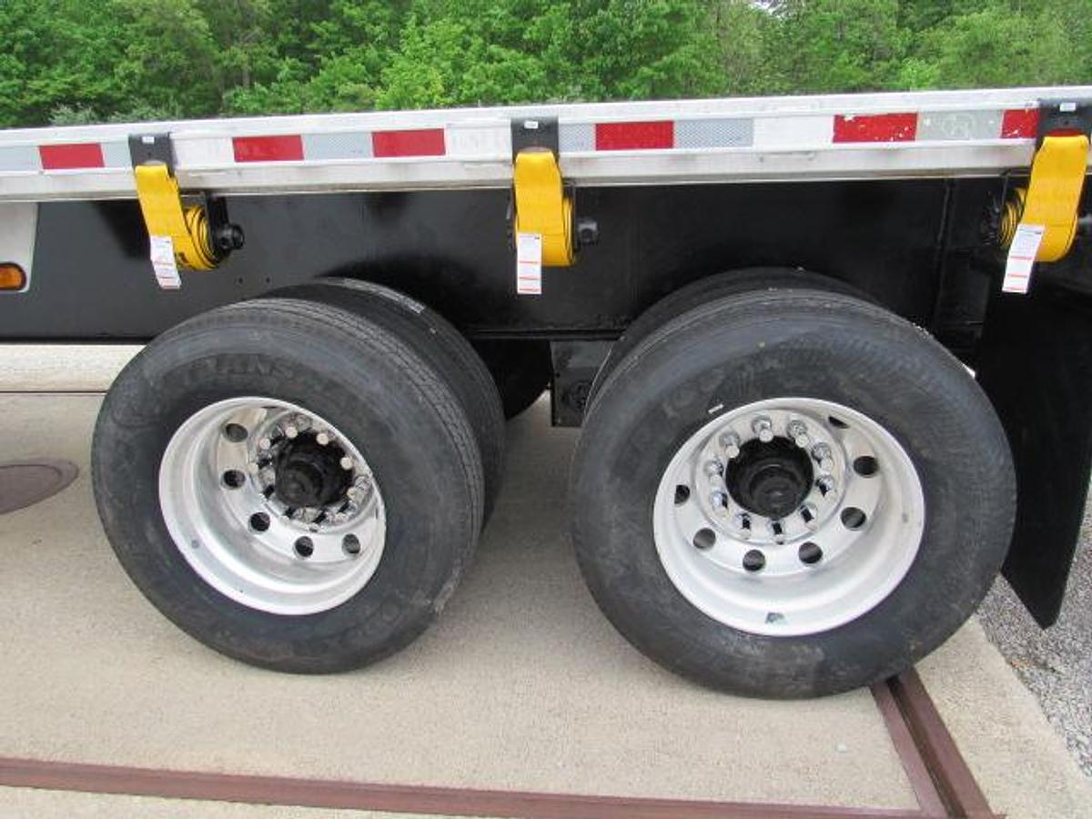 Used 2014 Great Dane Trailers  36' 6" X 102" Aluminum Combo Flatbed Moffett Trailer
