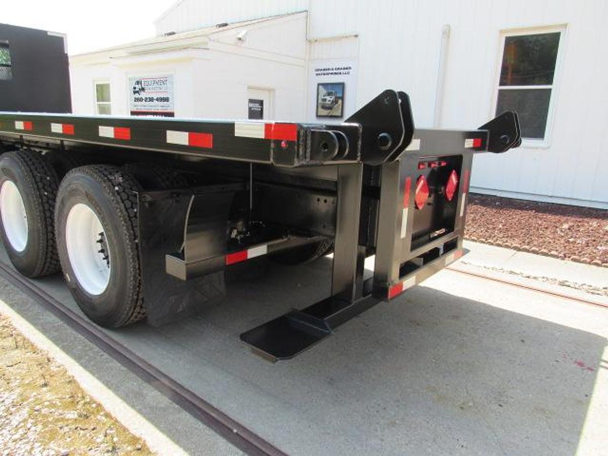 Used 2023 Freightliner M2 106