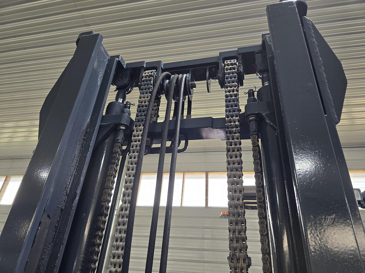 Used 2012 Moffett M55.4P 4 Way