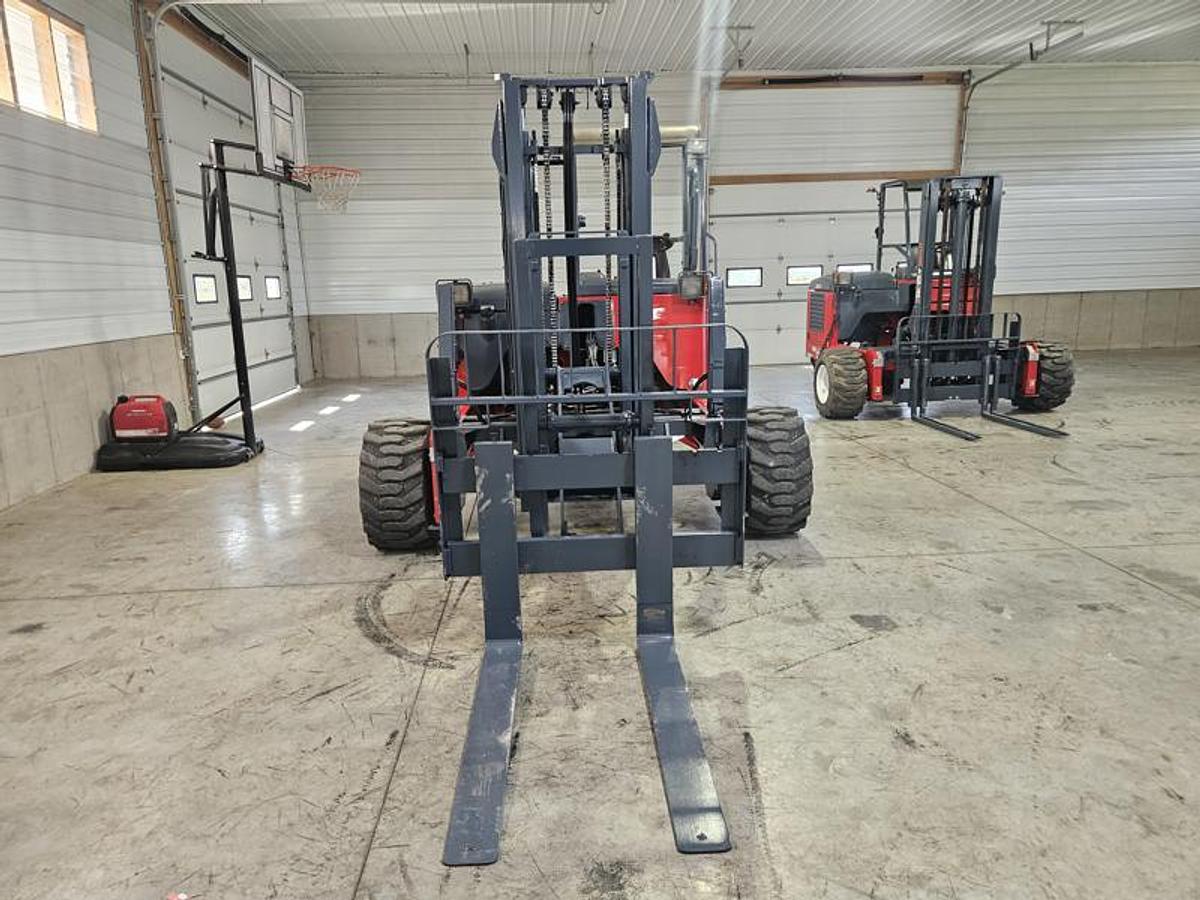 Used 2010 Moffett M55P with Extended Reach